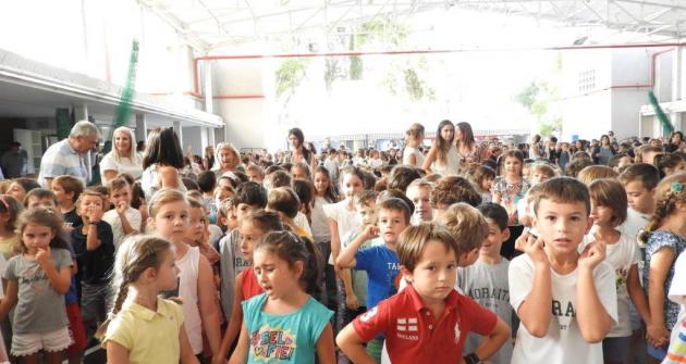 Πρώτη μέρα στο Σχολείο! Πρώτη μέρα στο Σχολείο!