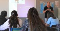 Τρεις λέξεις αναζητούν συγγραφείς